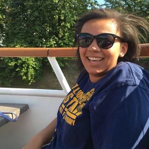 Meet your Posher, Kayla